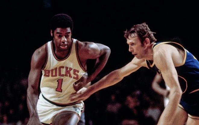 挥尤为突出 挥尤为突出