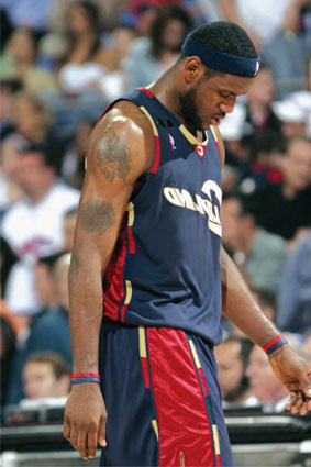 拉扯出两个 拉扯出两个